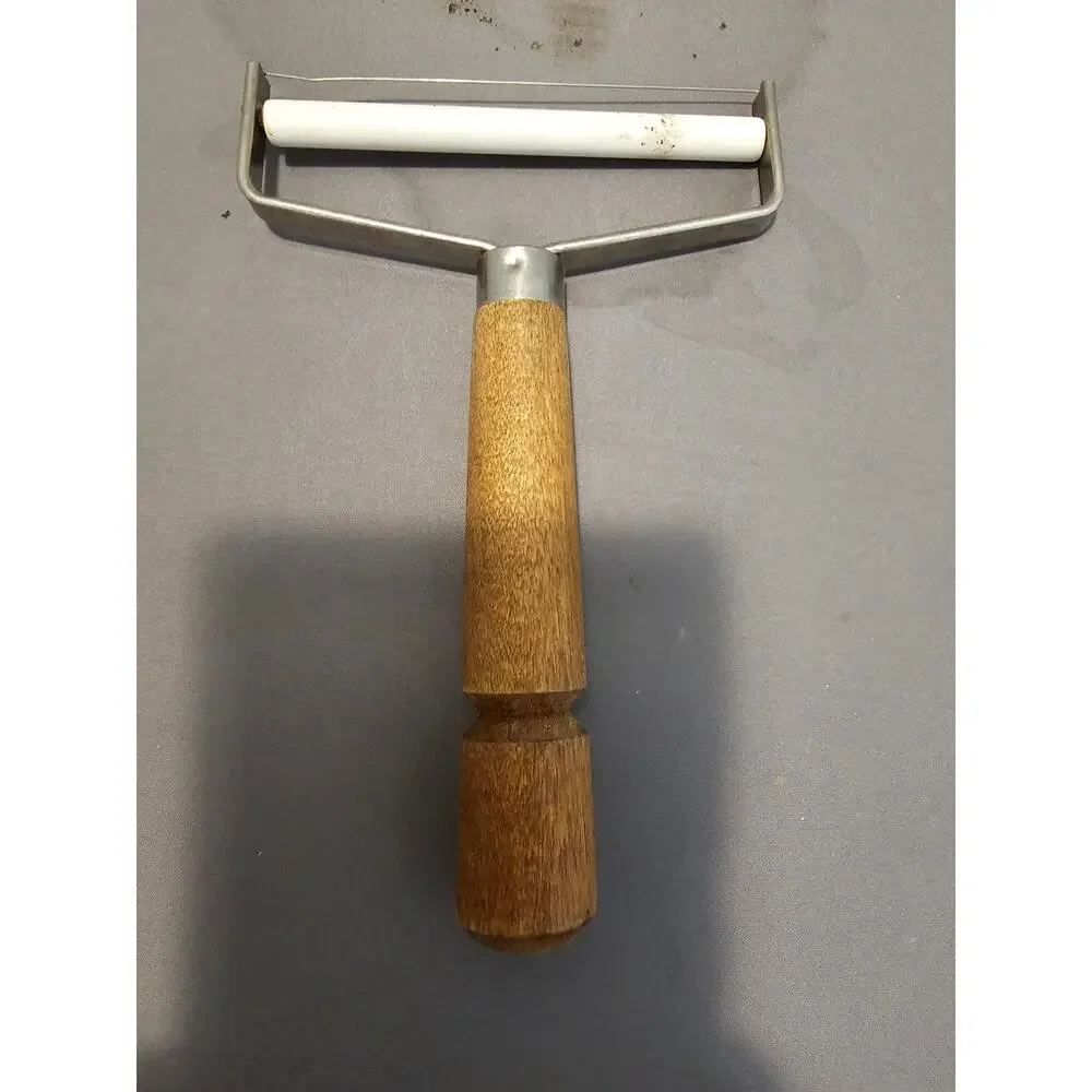 Vintage Cheese Slicer - 4